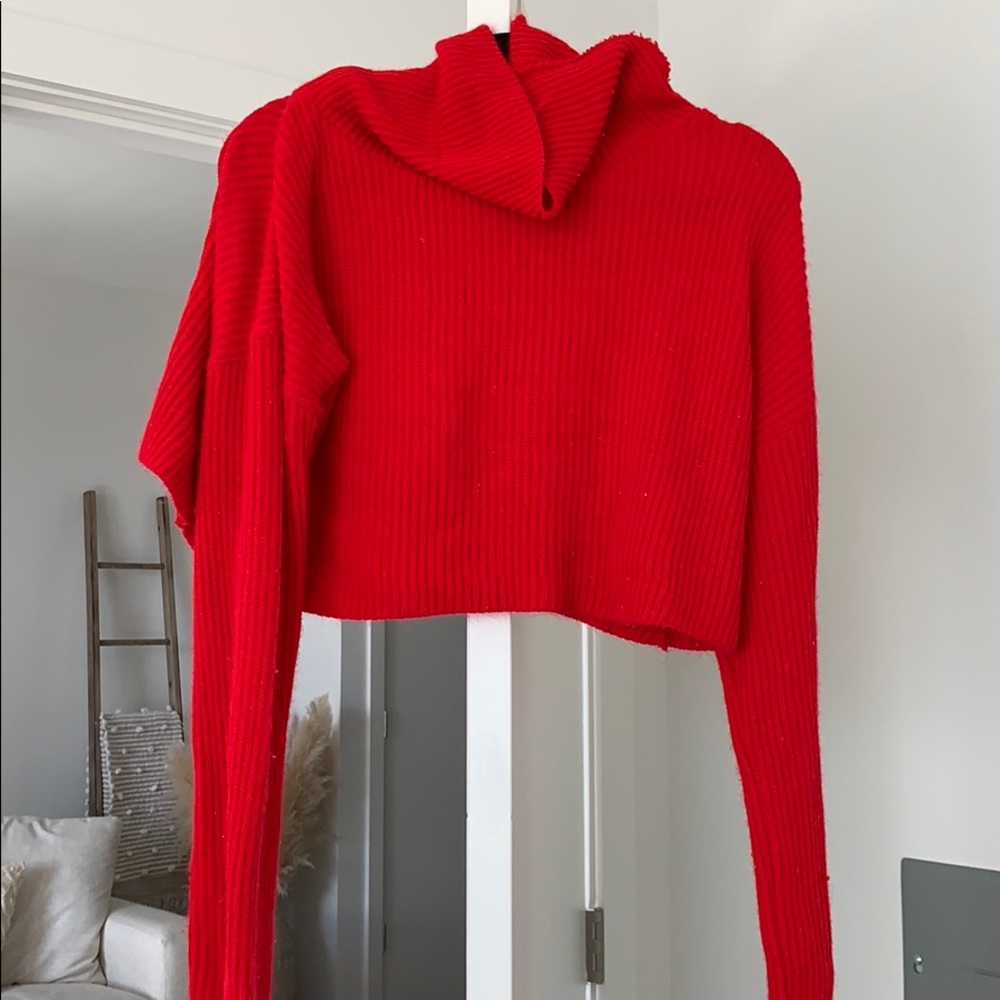 Cropped sweater
